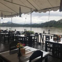 Отель Mekong Sunset Guesthouse гостиничный бар