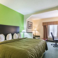 Quality Inn & Suites near I-80 and I-294 in Harvey, United States of America from 83$, photos, reviews - zenhotels.com guestroom photo 3