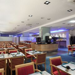 Отель Holiday Inn Express Geneva Airport питание