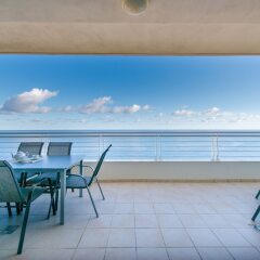 Отель THE Ultimate Luxury, Sliema With Pool Мальта, Слима - отзывы, цены и фото номеров - забронировать отель THE Ultimate Luxury, Sliema With Pool онлайн балкон