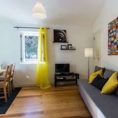 Апартаменты Lisbon Cosy in the Castle Apartment комната для гостей фото 4
