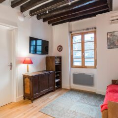 Отель Temple - Le Marais Apartment Франция, Париж - отзывы, цены и фото номеров - забронировать отель Temple - Le Marais Apartment онлайн комната для гостей