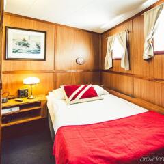 Отель Barken Viking by Dialog Hotels Швеция, Иттербю - 1 отзыв об отеле, цены и фото номеров - забронировать отель Barken Viking by Dialog Hotels онлайн комната для гостей