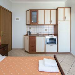 Отель Sea Breeze в номере