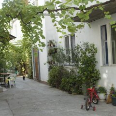 Гостиница Guest House Yut Na Gorkogo в Анапе отзывы, цены и фото номеров - забронировать гостиницу Guest House Yut Na Gorkogo онлайн Анапа спортивное сооружение