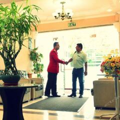 Pearl City Hotel