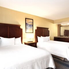Отель Embassy Suites Bloomington Блумингтон комната для гостей фото 3