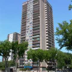 Отель Obasa Suites Saskatoon парковка
