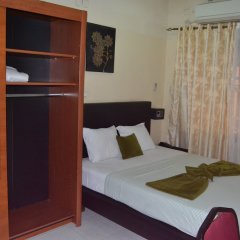 Hotel Finesse in Kintsana, Republic of the Congo from 148$, photos, reviews - zenhotels.com guestroom photo 3