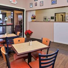 Отель Americas Best Value Inn Three Rivers питание
