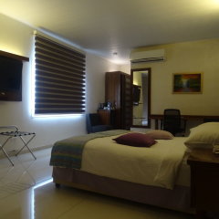 The Hub Hotel in Freetown, Sierra Leone from 134$, photos, reviews - zenhotels.com guestroom