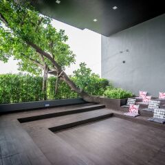 Onyx Hotel Bangkok Бангкок парковка