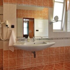 EA Hotel Jessenius ванная