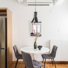 Отель UPSTREET Delightful 1BD Apt in Plaka Афины фото 4