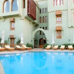 Отель Captain's Inn бассейн