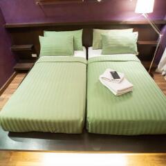 3rd Rock Hostel Бангкок комната для гостей фото 5
