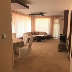Отель Family Hotel Diana Болгария, Поморие - отзывы, цены и фото номеров - забронировать отель Family Hotel Diana онлайн с домашними животными