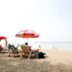 Отель Lanta Palm Beach Resort пляж