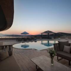 Sheraton Cesme Hotel, Resort & Spa Чешме бассейн