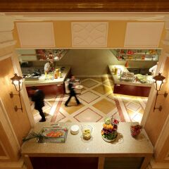 Отель Crowne Plaza Qingdao Ocean Spring Resort в номере