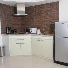 Апартаменты Apartment With 2 Bedrooms in Phuket, With Wonderful sea View, Shared Pool, Furnished Balcony - 2 km From the Beach пляж Ката в номере