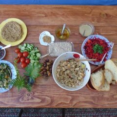 Lotus Garden Hostel Турция, Измир - отзывы, цены и фото номеров - забронировать отель Lotus Garden Hostel онлайн спортивное сооружение