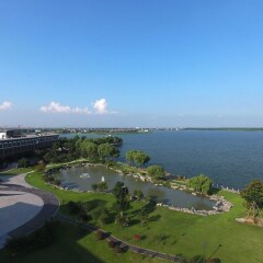 Tongli Lakeview Hotel пляж