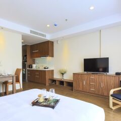 Отель Aurora Serviced Apartments - Adults Only Вьетнам, Хошимин - отзывы, цены и фото номеров - забронировать отель Aurora Serviced Apartments - Adults Only онлайн комната для гостей фото 3