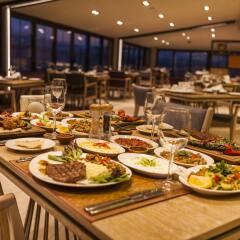 Отель Holiday Inn Kayseri - Duvenonu фото 2