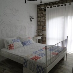 The Stone Castle Boutique Hotel комната для гостей