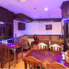 Отель Encore Walking St. Guesthouse гостиничный бар