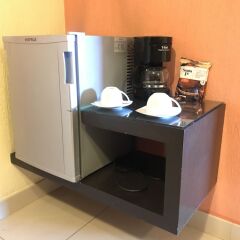 Hostalia Hotel Expo & Business Class удобства в номере фото 2