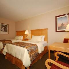 Red Lion Hotel Arlington Rosslyn Iwo Jima комната для гостей фото 3
