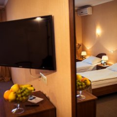 Гостиница Golden в Алуште 1 отзыв об отеле, цены и фото номеров - забронировать гостиницу Golden онлайн Алушта комната для гостей