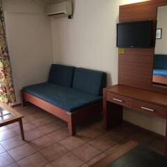 Апартаменты Greenpark Apartments комната для гостей