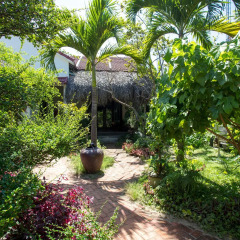 Отель Red Flower Cottages Homestay фото 13