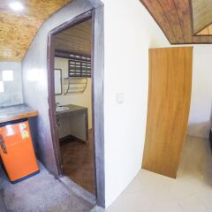 Отель Mermaid Beachfront Resort Ланта комната для гостей