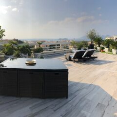 Отель Suites in Cannes Center Sea View бассейн