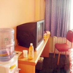 Отель Home Inn Xi'an Railway Station в номере