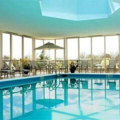 Отель Hilton Newark Airport США, Элизабет - отзывы, цены и фото номеров - забронировать отель Hilton Newark Airport онлайн с домашними животными