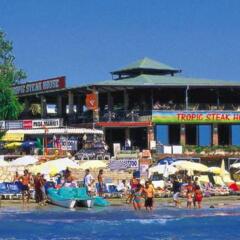 Tropic Hotel пляж