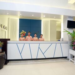 Отель Days Inn by Wyndham Patong Beach Phuket Таиланд, Карон-Бич - 1 отзыв об отеле, цены и фото номеров - забронировать отель Days Inn by Wyndham Patong Beach Phuket онлайн интерьер отеля фото 2