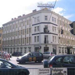 Westbahn Hotel (ex.Arthotel ANA Westbahn) парковка