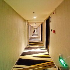 Отель Fuyi Fashion Hotel Китай, Сиань - отзывы, цены и фото номеров - забронировать отель Fuyi Fashion Hotel онлайн интерьер отеля фото 2