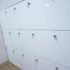 Отель New Sun Guesthouse Myeongdong сейф в номере
