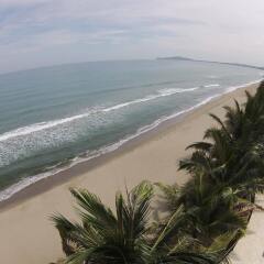 Отель Playa Escondida Beach Club пляж