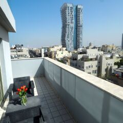 Апартаменты Ben Yehuda Apartments Израиль, Тель-Авив - 4 отзыва об отеле, цены и фото номеров - забронировать отель Ben Yehuda Apartments онлайн балкон