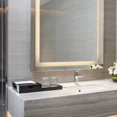 Отель Courtyard by Marriott Tianjin Hongqiao Китай, Тяньцзинь - отзывы, цены и фото номеров - забронировать отель Courtyard by Marriott Tianjin Hongqiao онлайн ванная