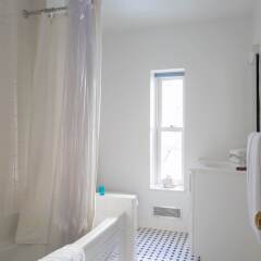 Отель onefinestay - Murray Hill private homes ванная