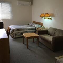 Tamuning Plaza Hotel комната для гостей фото 3